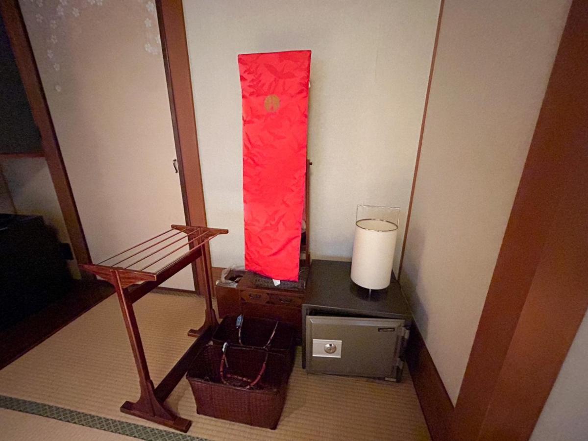 Sangai Ryokan Gotsu Exterior photo